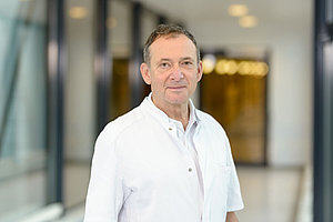 Dr. Christian Strube